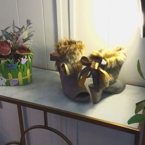 NWOT Custom Made Faux Red Fox Fur Cuff